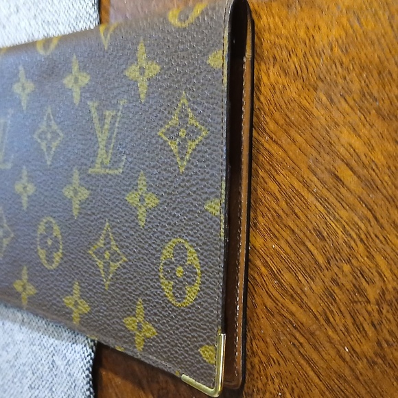 Louis Vuitton Monogram Chequier Double Wallet - Picture 3 of 13